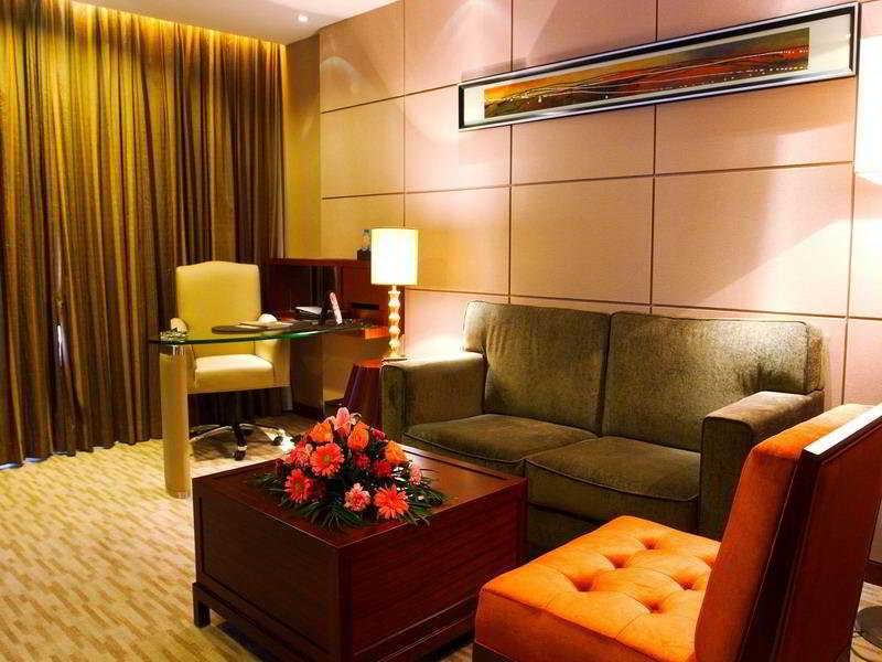 Xiongchu International Hotel Wuhan Exterior photo