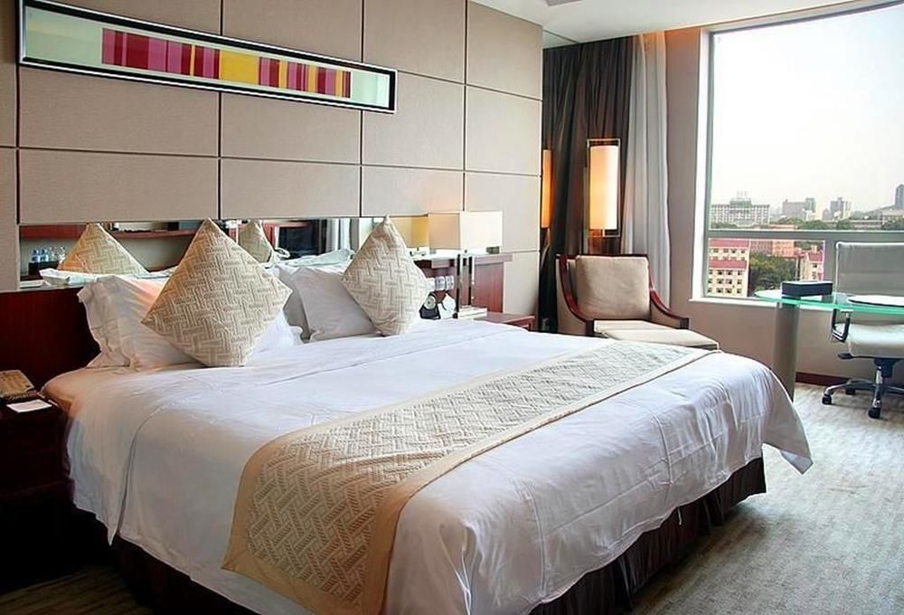 Xiongchu International Hotel Wuhan Exterior photo